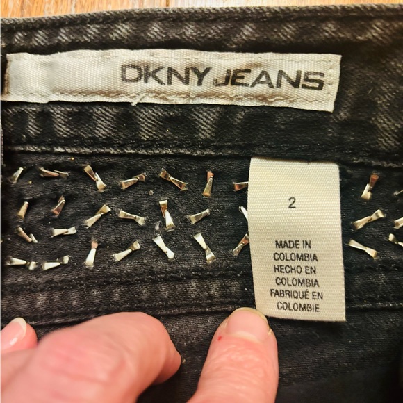 DKNY Vintage Black Distressed Denim Shorts with Studs EUC Size 2 - Picture 6 of 7